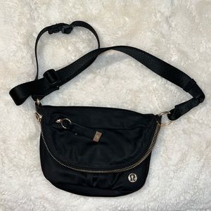 Lululemon All Night Festival Bag Micro 2L